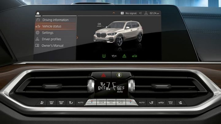 BMW brake fluid service indicated on th dashboard of a BMW.