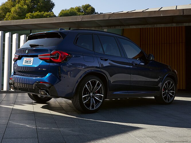 2024 BMW X3 sDrive30i, xDrive30i SUV Features & Specs