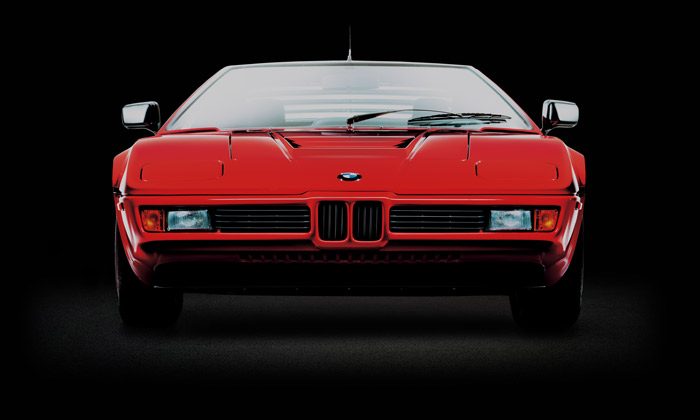 Front view of the BMW M1